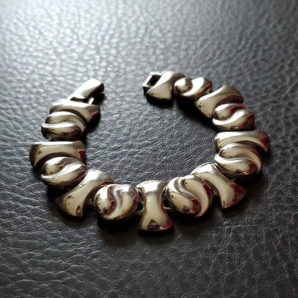 Morgan Taylor bracelet